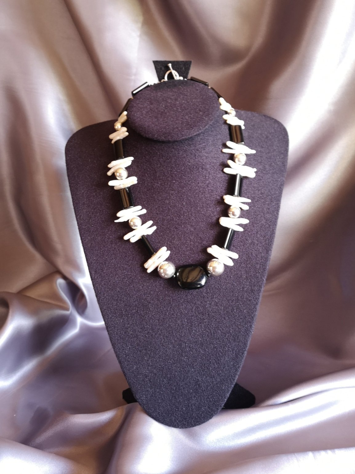 Plata, perlas de rio y obsidiana - Collar - Grace Joyeria de Arte