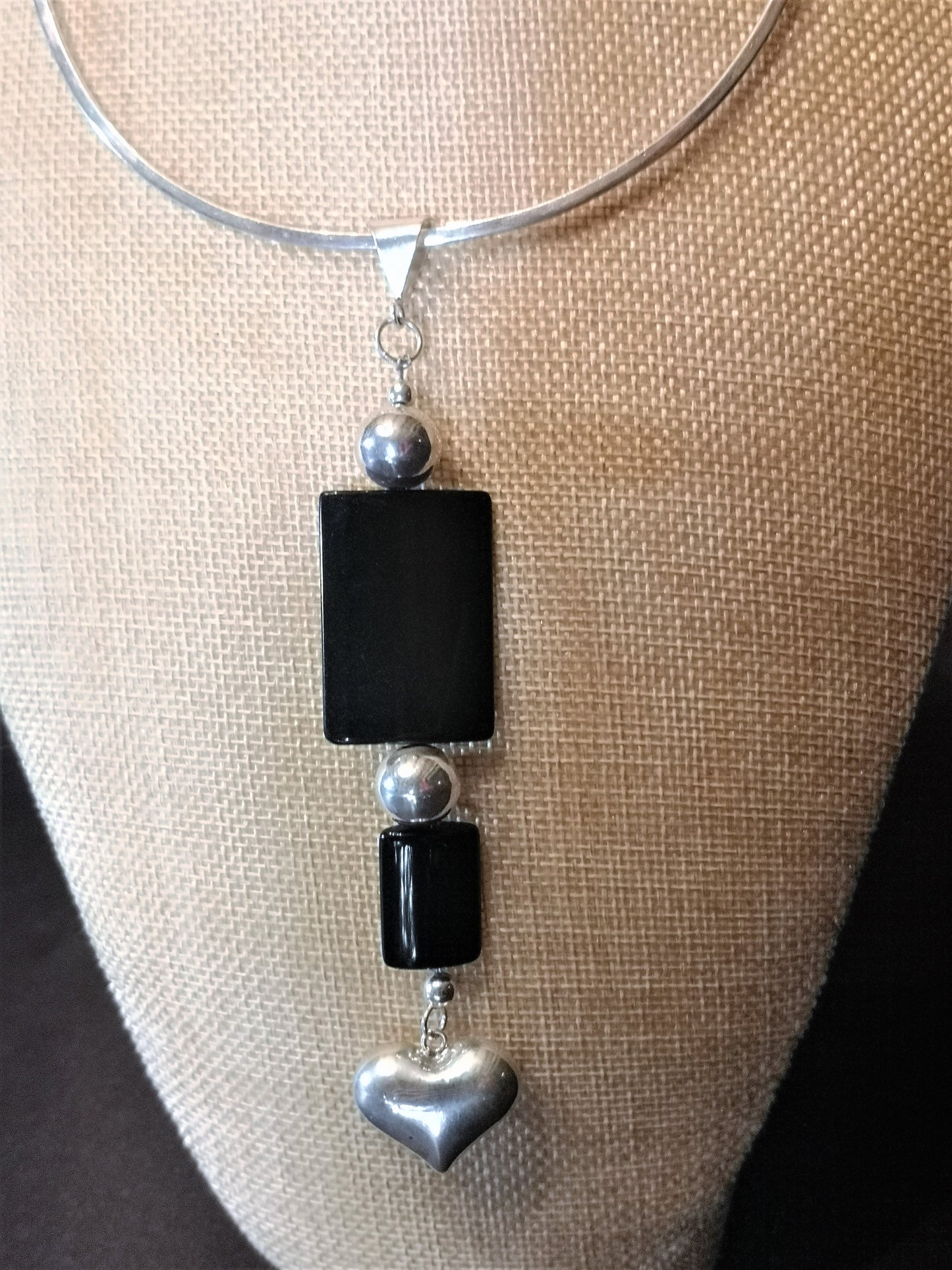 Obsidiana con corazón de plata - Gargantilla
